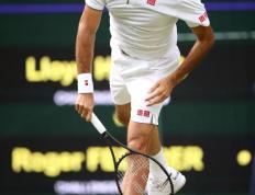 RayBet-比赛局势复杂引发热议！，费德勒在TL比赛中出色防守比赛高潮迭起(费德勒十大凌空制胜分)