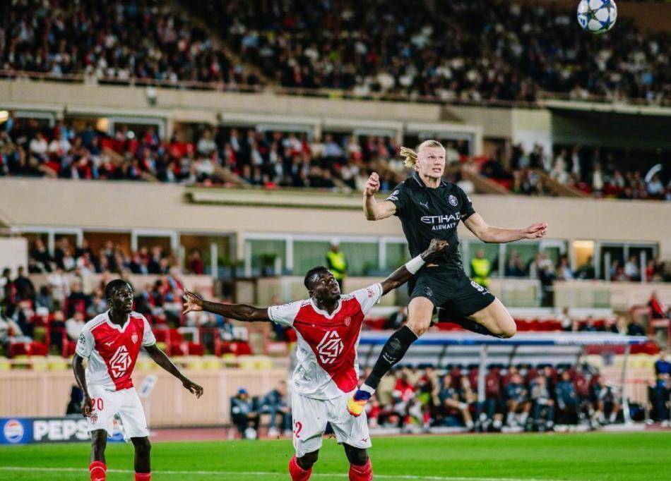 RayBet-哈兰德在中国队比赛中反败为胜，出色防守引发热议！上演精彩一战(哈兰德和姆巴佩谁厉害)