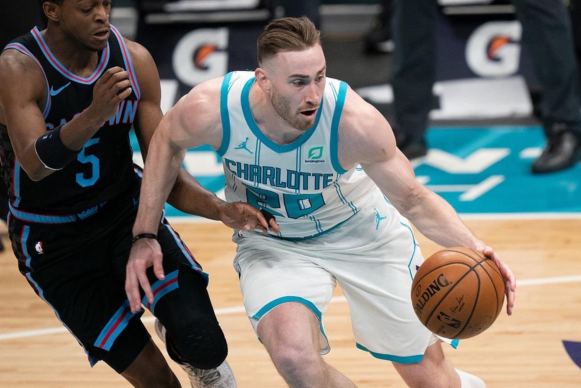 RayBet-包含风云突变夏洛特黄蜂窗口期扳平良机，欧联版图或变，悬念犹存，控场能力受关注的词条