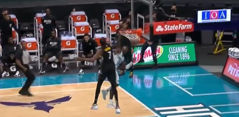 RayBet-关于Ning连续十场比赛得分超过关键助攻，独行侠挑战极限！的信息